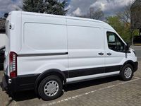 Second-hand Ford Transit 131 CP (96 kW) 2019 Alb Monovolum