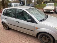 Gebraucht Ford Fiesta 70 PS (51 kW) 2003 Grau Kleinwagen