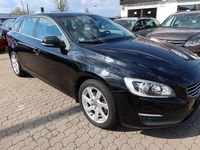 Gebraucht Volvo V60 Momentum 181 PS (133 kW) 2014 Schwarz Kombi