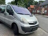 Gebraucht Opel Vivaro 114 PS (83 kW) 2006 Silber Van / Kleinbus