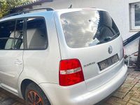 Gebraucht VW Touran 140 PS (102 kW) 2011 Silber Van / Kleinbus