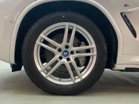 Gebraucht BMW iX3 Impressive 210 kW (286 PS) 2023 Mineralweiß metallic SUV