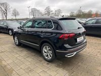 gebraucht VW Tiguan Elegance 2.0 TDI DSG / IQ.Light Keyless