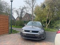 Gebraucht VW Jetta Comfortline 105 PS (77 kW) 2011 Grau Limousine