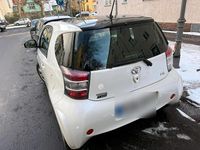 Gebraucht Toyota iQ 68 PS (50 kW) 2010 Weiß Kleinwagen