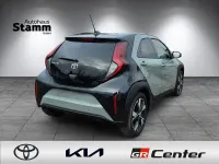 Neu Toyota Aygo X 116 PS (85 kW) 2026 Grün SUV
