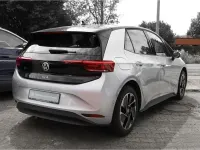 Gebraucht VW ID.3 Pro Performance 150 kW (204 PS) 2023 Scale silver metallic Kleinwagen