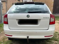Gebraucht Skoda Octavia 105 PS (77 kW) 2011 Weiß Kombi