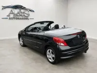 Gebraucht Peugeot 207 CC Active 120 PS (88 kW) 2013 Schwarz Cabrio