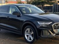 Gebraucht Audi Q8 Sport 231 PS (169 kW) 2020 Tiefschwarz SUV