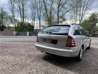 Gebraucht Mercedes C180 143 PS (105 kW) 2007 Grau Kombi
