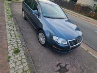 Gebraucht VW Passat 122 PS (89 kW) 2009 Blau Kombi