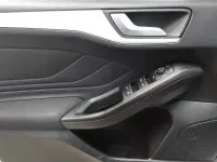 Gebraucht Ford Focus Cool & Connect 120 PS (88 kW) 2022 Frostweiß Kombi