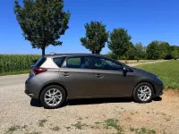 Gebraucht Toyota Auris Active 132 PS (97 kW) 2017 Grau Limousine