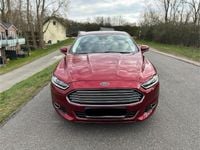 Gebraucht Ford Mondeo Titanium 150 PS (110 kW) 2015 Rot Limousine