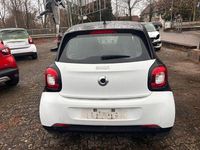 Gebraucht Smart ForFour 71 PS (52 kW) 2018 Weiß Kleinwagen