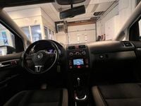 Second-hand VW Touran Highline 105 CP (77 kW) 2013 Gri Monovolum