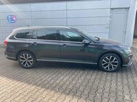 Gebraucht VW Passat Elegance 200 PS (147 kW) 2020 Grau Kombi