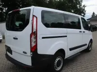 Usata Ford Transit Custom 105 CV (77 kW) 2021 Bianco Station wagon