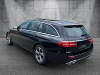 Gebraucht Mercedes E220 194 PS (142 kW) 2020 Obsidianschwarz  metalliclack Limousine
