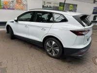 Gebraucht Skoda Enyaq iV Loft 131 kW (179 PS) 2024 Weiß SUV