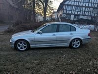 Gebraucht BMW 320 150 PS (110 kW) 1998 Silber Limousine