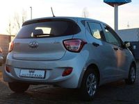 Gebraucht Hyundai i10 Classic 67 PS (49 kW) 2015 Grau Kleinwagen
