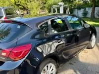Gebraucht Opel Astra 140 PS (102 kW) 2012 Schwarz Kleinwagen