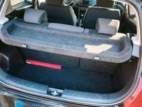 Second-hand Suzuki Swift 96 CP (70 kW) 2012 Negru Hatchback