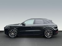 Gebraucht Porsche Cayenne 520 PS (382 kW) 2024 Chromitschwarzmetallic (metallic) SUV