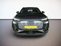 Gebraucht Audi SQ6 e-tron Sport 360 kW (490 PS) 2025 Daytonagrau perleffekt SUV