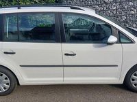 Gebraucht VW Touran Trendline 105 PS (77 kW) 2012 Weiß Van / Kleinbus