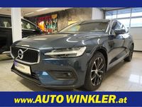 Gebraucht Volvo V60 Momentum 150 PS (110 kW) 2019 Blau Kombi