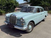 Gebraucht Mercedes 200 54 PS (39 kW) 1966 Blau Limousine