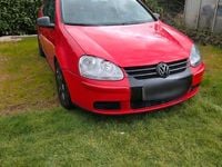 Gebraucht VW Golf V 110 PS (80 kW) 2004 Rot Kleinwagen