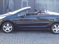 Gebraucht Peugeot 207 Active 120 PS (88 kW) 2015 Schwarz obsidien/metallic Cabrio