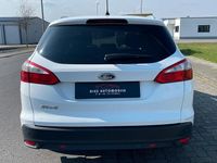 Gebraucht Ford Focus Titanium 116 PS (85 kW) 2011 Weiß Kombi