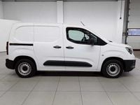 Gebraucht Opel Combo Selection 110 PS (80 kW) 2021 Jade weiß Van / Kleinbus