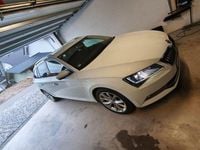Gebraucht Skoda Superb Style 190 PS (139 kW) 2017 Weiß Kombi