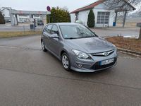 Gebraucht Hyundai i30 Trend 90 PS (66 kW) 2013 Grau Kombi