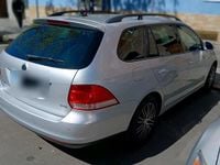 Second-hand VW Golf 105 CP (77 kW) 2008 Gri Break