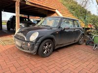 Usado Mini ONE 90 HP (66 kW) 2004 Preto Citadino