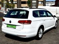 Gebraucht VW Passat 120 PS (88 kW) 2016 Weiß Kombi