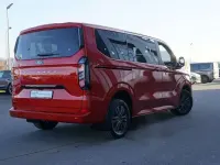 Gebraucht Ford Tourneo Custom Titanium 136 PS (100 kW) 2024 Rot Van