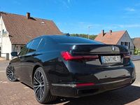 Second-hand BMW 740 Performance 340 CP (250 kW) 2021 Negru Berlinǎ