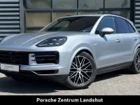 Gebraucht Porsche Cayenne 470 PS (345 kW) 2024 Dolomitsilbermetallic SUV