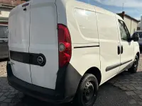 Używany Opel Combo 95 KM (69 kW) 2018 Biały Minivan