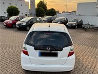 Gebraucht Honda Jazz 90 PS (66 kW) 2011 Weiß Kleinwagen