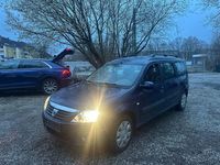 Gebraucht Dacia Logan MCV Lauréate 105 PS (77 kW) 2012 Blau Kombi