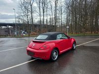 Gebraucht VW Beetle Cabriolet 105 PS (77 kW) 2014 Rot Cabrio